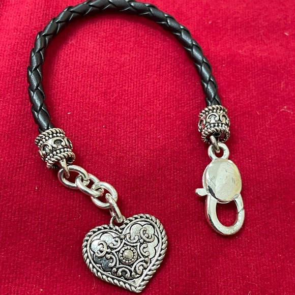 Jewelry - Black and Silver Heart Charm Bracelet
